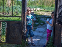 Lansarea campaniei naționale de colectare a fondurilor pentru cumpărarea unei locuințe pentru o familie cu șapte copii 