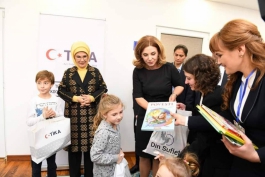 Prima Doamnă a țării, Galina Dodon, împreună cu Prima Doamnă a Republicii Turcia, Emine Erdoğan, au efectuat o vizită la secția de reabilitare clinică din cadrul IMSP Institutul Mamei și Copilului