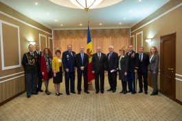 Moldovan president meets U.S. General