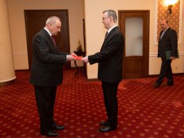 Moldovan president receives accreditation letters from three ambassadors