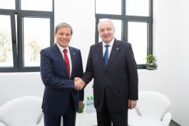 Президент Николае Тимофти провел встречу с румынским премьером Дачианом Чолошем
