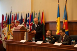 Президент Тимофти участвовал в церемонии откомандирования контингента Национальной армии для участия в миссии КФОР