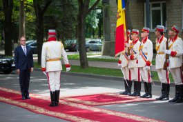 Moldovan president accepts credentials of three ambassadors