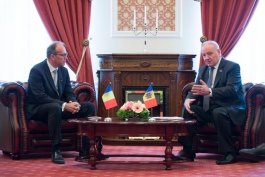 Moldovan president accepts credentials of three ambassadors