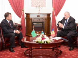 Nicolae Timofti received the letters of accreditation of Turkmen Ambassador Nurberdy Amanmuradov