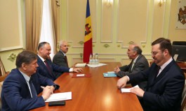 Moldovan president meets U.S. ambassador