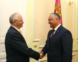 Глава государства встретился с послом Российской Федерации