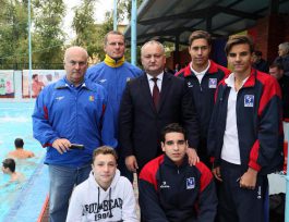 Igor Dodon a participat la deschiderea Turneului internațional de polo pe apă ”Cupa Președintelui”