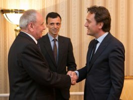Николае Тимофти встретился с исполнительным директором Всемирного банка в Молдове Фрэнком Химскерком