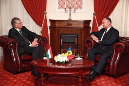 Igor Dodon received credentials from the ambassadors of Hungary, Poland and Malta