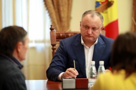 Zeci de cetățeni din toate regiunile țării au fost astăzi în audiență la președintele Republicii Moldova