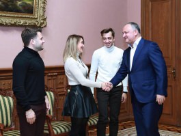 Президент Игорь Додон провел встречу с участниками музыкальной группы «DoReDoS»