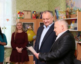 Președintele Igor Dodon a efectuat o vizită la două grădinițe din raionul Dondușeni