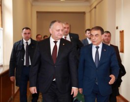 Igor Dodon a avut o întrevedere cu preşedintele Adunării Naţionale a Republicii Armenia, Ara Babloyan