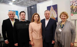 Igor și Galina Dodon au participat la Tîrgul Caritabil de Iarnă