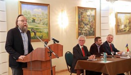 Igor Dodon, președintele Republicii Moldova a participat la lansarea cărții ”Zidul de Vest nu a căzut”  