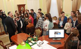 Igor Dodon: "More than 70 children from the northern regions of Moldova visited today the presidency"