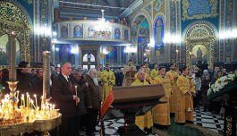 Президент Республики Молдова принял участие в Божественной литургии в Кафедральном соборе Рождества Христова