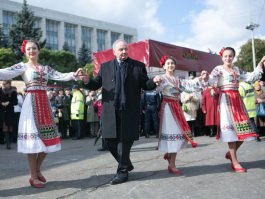 Президент Николае Тимофти принял участие в торжествах, посвященных Национальному дня вина
