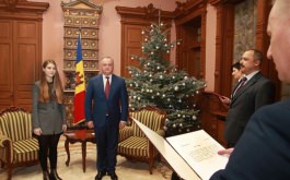 Победительница конкурса «Голос Румынии» получила Грамоту Президента Республики Молдова