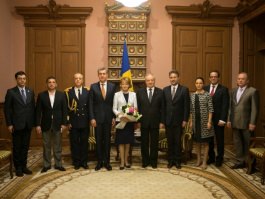 Николае Тимофти принял в Президентской резиденции Их королевских высочеств наследную принцессу Румынии Маргарету и ее супруга принца Раду