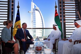 Igor Dodon a avut o întrevedere cu Mohammed bin Zayed Al Nahyan