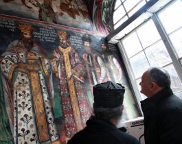 По инициативе Президента страны в Республику Молдова привезут Знамя Штефана Великого, а также икону Святого Георгия 