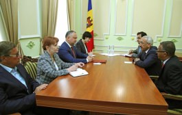 Președintele Igor Dodon a avut o întrevedere cu Ambasadorul Extraordinar şi Plenipotenţiar al Statului Qatar în Republica Moldova
