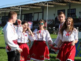 Președintele Igor Dodon a participat la deschiderea Festivalului de sport și muzică “Hai Haiduci!”
