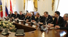 Președintele Republicii Moldova, Igor Dodon, a avut o întrevedere cu Guvernatorul Sankt Petersburgului, Gheorghi Poltavcenko