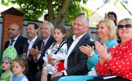 Президент Республики Молдова посетил детские сады города Вулканешты, которые получили помощь со стороны Благотворительного фонда ”Din Suflet”