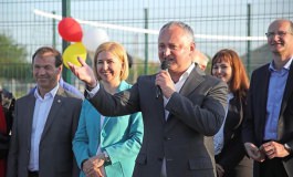 Igor Dodon a participat la ceremonia de inaugurare a două complexuri sportive din localitățile Congaz și Copceac din UTA Găgăuzia