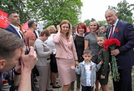 Președintele Republicii Moldova, Igor Dodon, a participat la acţiunile organizate cu prilejul Zilei Victoriei 