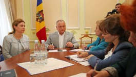 Президент Игорь Додон провел рабочее заседание по вопросу организации ряда мероприятий, приуроченных к Международному дню семьи