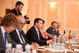 Președintele Republicii Moldova a avut o întrevedere cu prim-ministrul Republicii Estonia