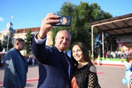 Președintele Igor Dodon a participat la Gala absolvenților din raionul Taraclia și din Găgăuzia
