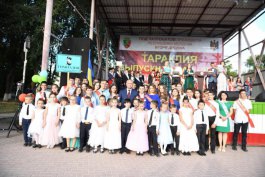 Președintele Igor Dodon a participat la Gala absolvenților din raionul Taraclia și din Găgăuzia