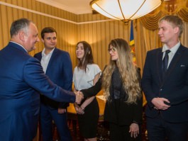 Студенты из диаспоры проходят практическую стажировку в Президентуре Республики Молдова