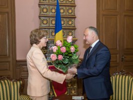 Igor Dodon a avut o întrevedere cu Julia Monar în legătură cu încheierea mandatului de ambasador în țara noastră