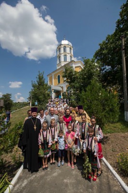 Глава государства принял участие в Православном фестивале «Роза, свеча Штефану чел Маре»