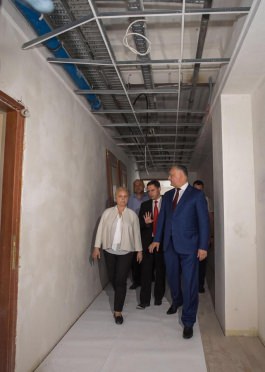 Игорь Додон провел инспекцию здания Президентуры Республики Молдова