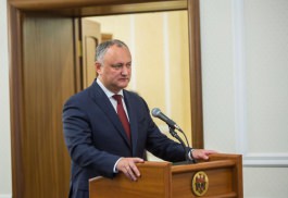 Igor Dodon a înmînat distincții de stat unui grup de cetățeni ai Republicii Moldova