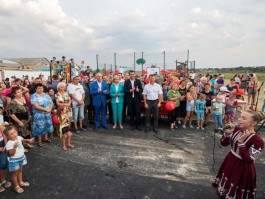 Președintele Republicii Moldova a participat la inaugurarea unui complex sportiv din orașul Comrat