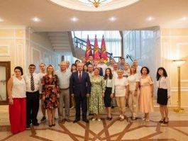 Президент Игорь Додон провел встречу с представителями молдавской диаспоры из ряда стран мира