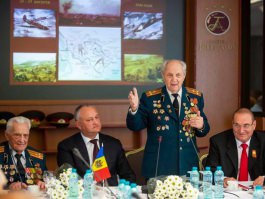 Șeful statului a participat la forumul militar-istoric organizat cu prilejul celei de-a 74-a aniversare de la Eliberarea Moldovei de sub cotropitorii germano-fascişti