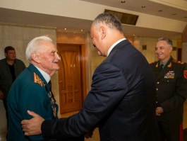 Глава государства принял участие в военно-историческом форуме, организованном по случаю 74-летия со дня Освобождения Молдовы от немецко-фашистских захватчиков