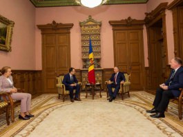 Глава государства провел встречи с новоназначенными послами Республики Молдова в двух зарубежных странах 