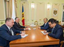 Președintele Republicii Moldova a avut o întrevedere de lucru cu Ambasadorul Republicii Populare Chineze în țara noastră 