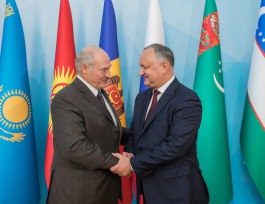 Президент Республики Молдова провел рабочую встречу с  Президентом Республики Беларусь