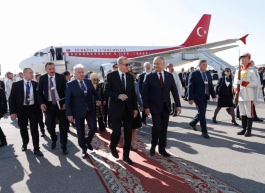 Președintele Igor Dodon l-a întîmpinat în Aeroport pe Președintele Turciei 
